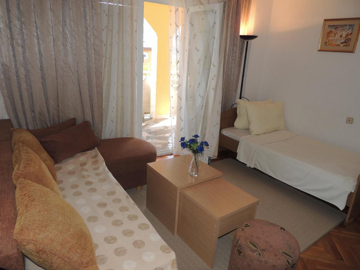 Apartman Husic Pag Town Exterior foto